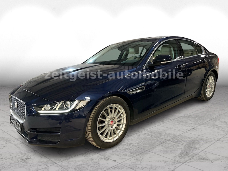 Jaguar XE 2.0d*Prestige*LEDER*TÜV & SERVICE NEU* — photo 3