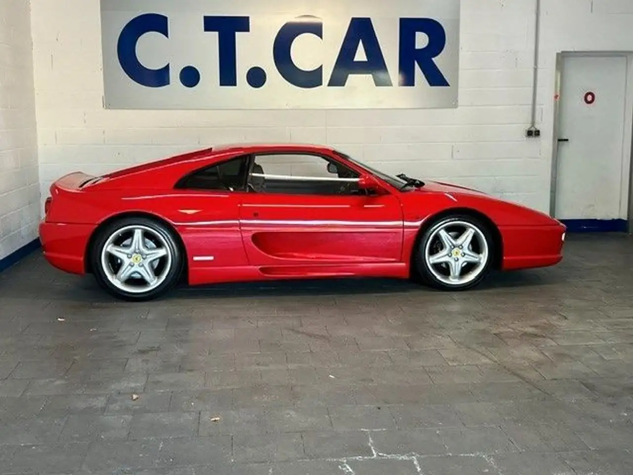 1995 Rosso Berlinetta Manual 2.7 — photo 2