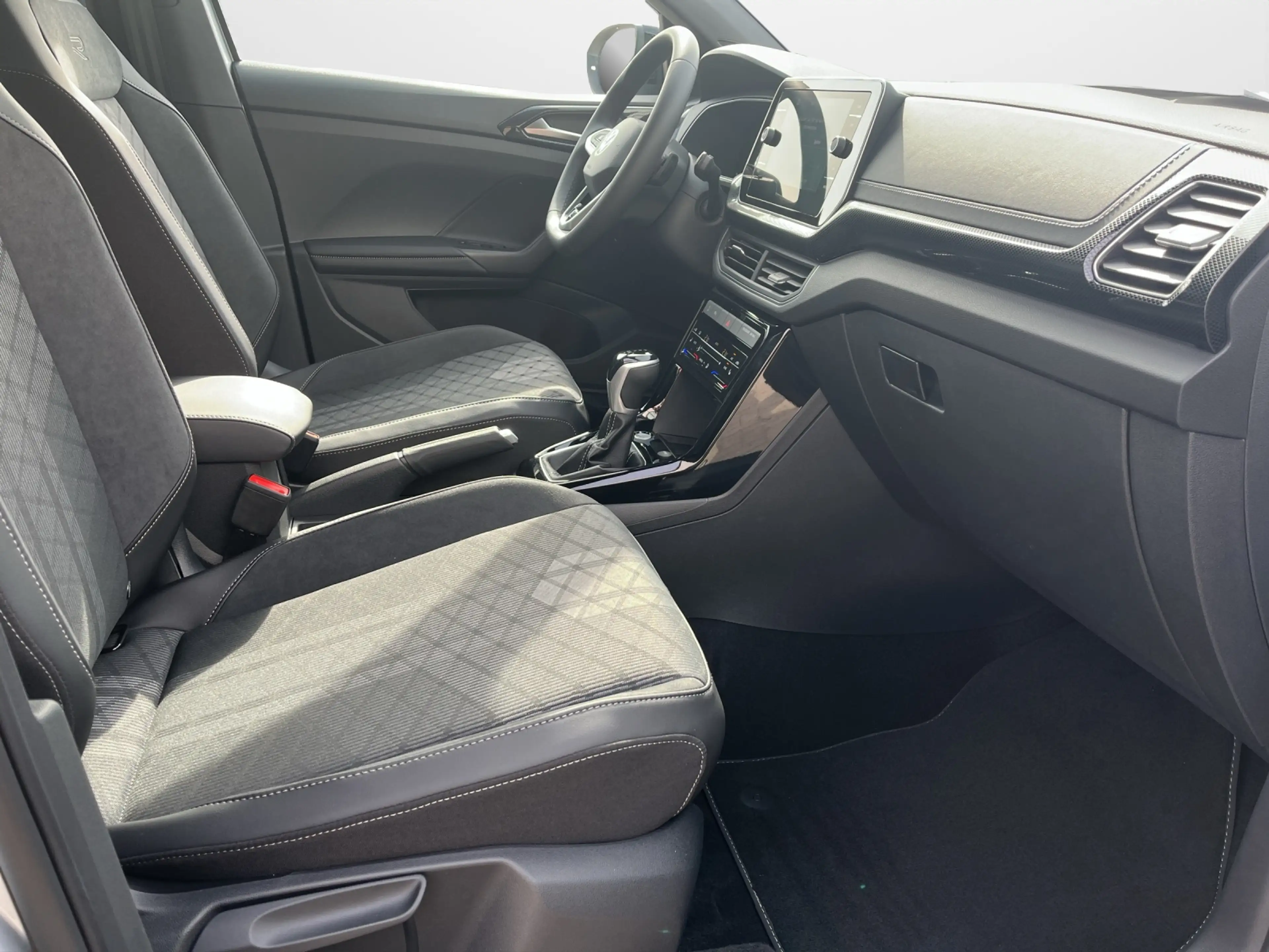 Volkswagen T-Cross 1.0 TSI DSG R-Line Black Style — photo 13