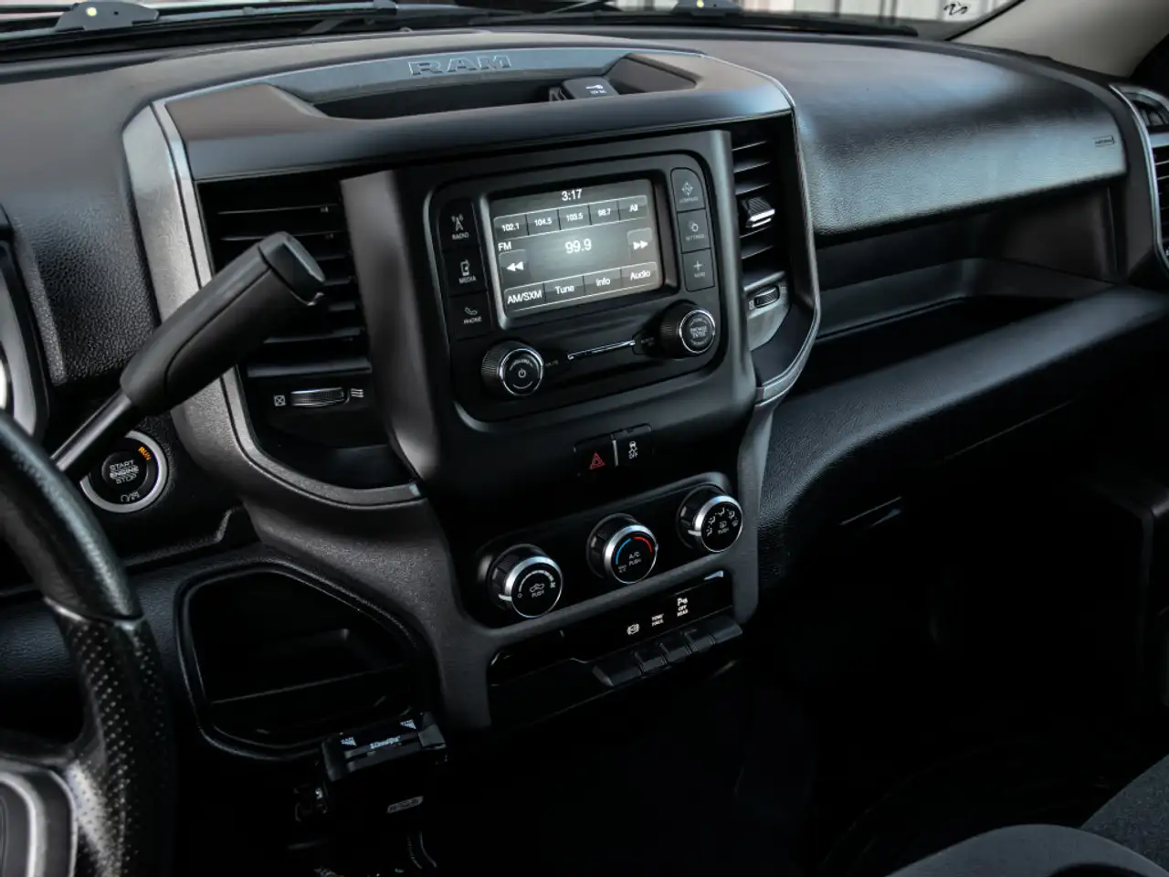 RAM 2500 photo RAM 2500