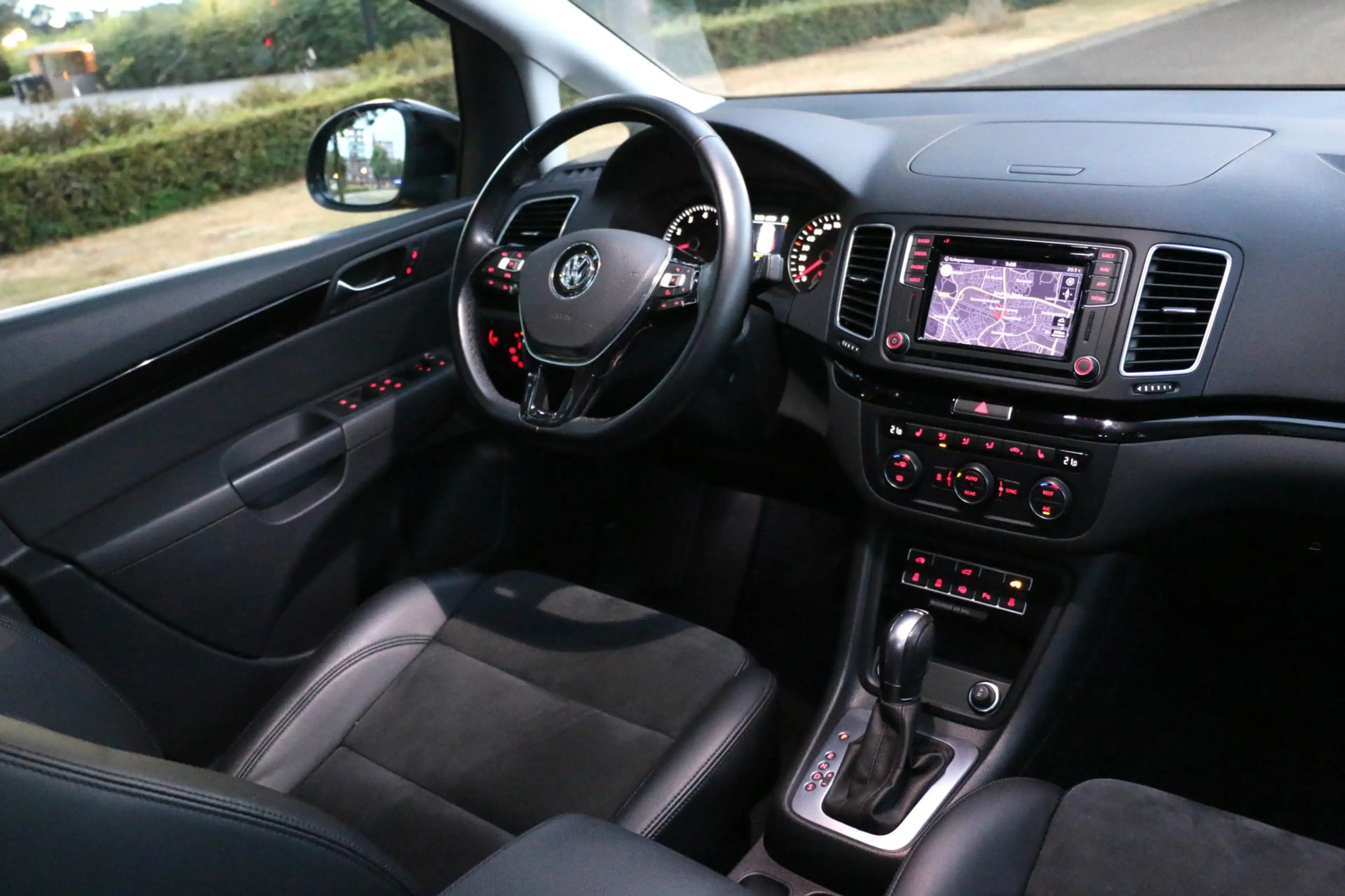 Volkswagen Sharan 1.4 TSI Highline 7-persoons Fully Loaded alle dank — photo 4