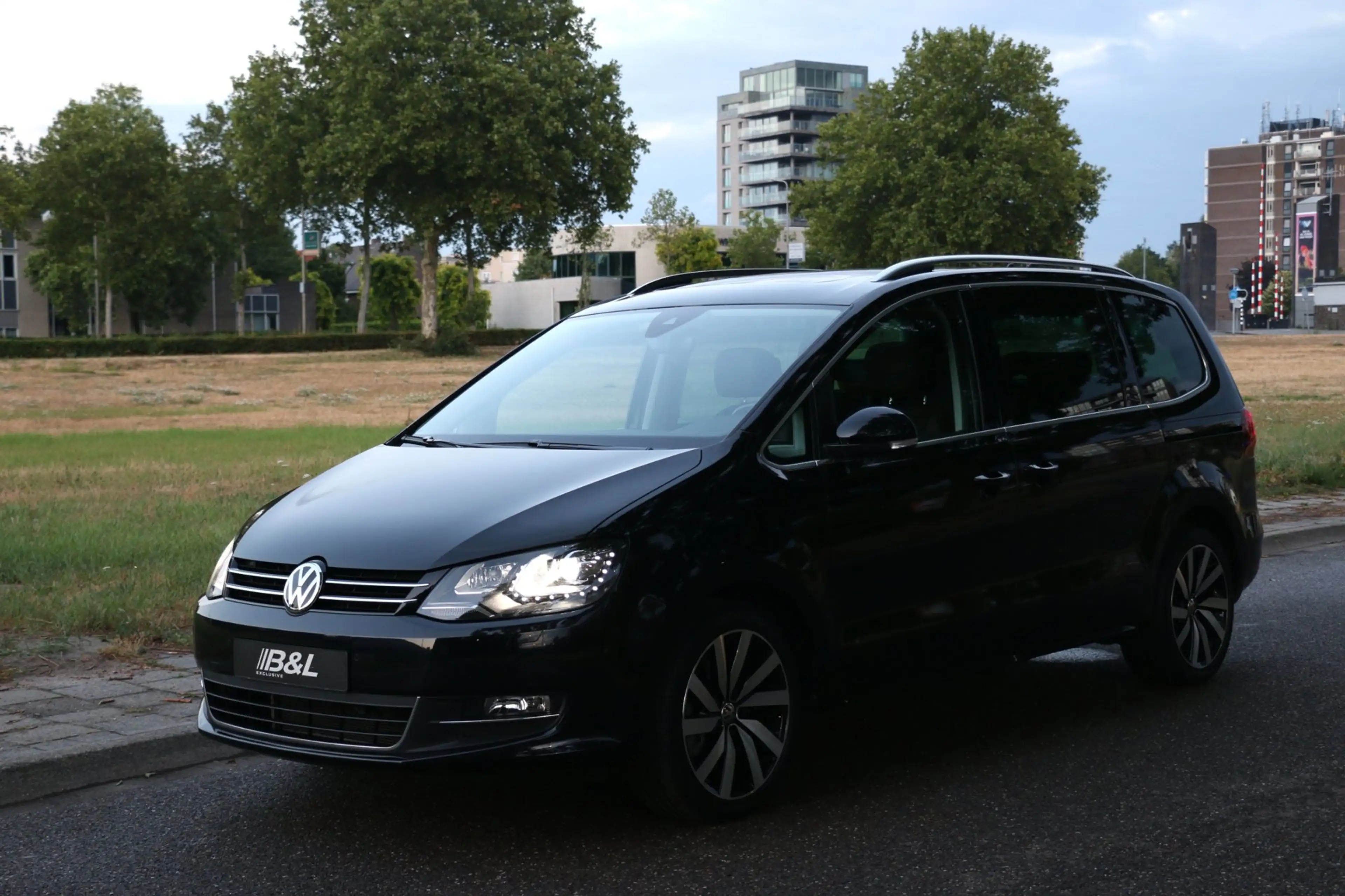 Volkswagen Sharan 1.4 TSI Highline 7-persoons Fully Loaded alle dank — photo 12