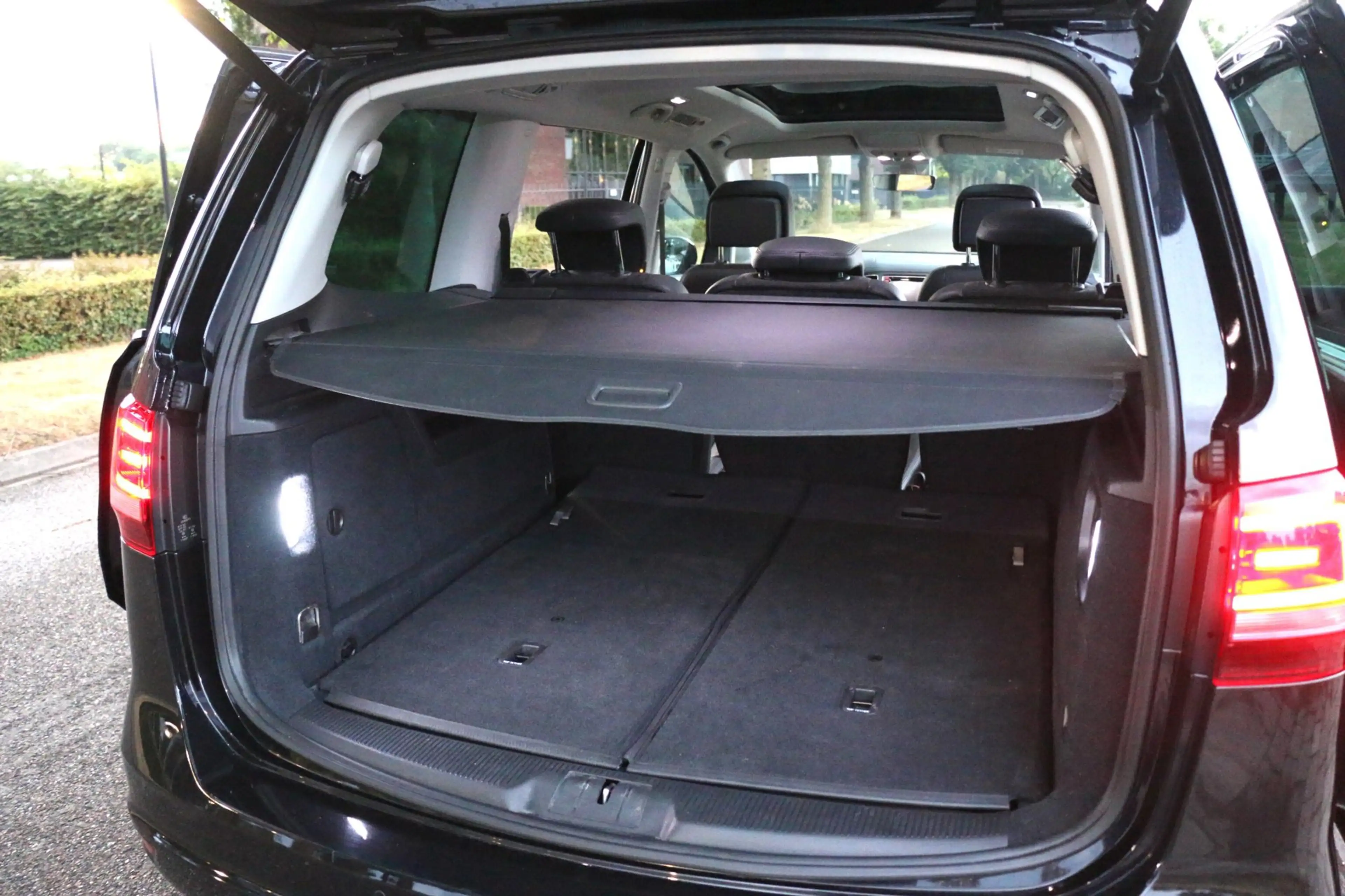 Volkswagen Sharan 1.4 TSI Highline 7-persoons Fully Loaded alle dank — photo 30