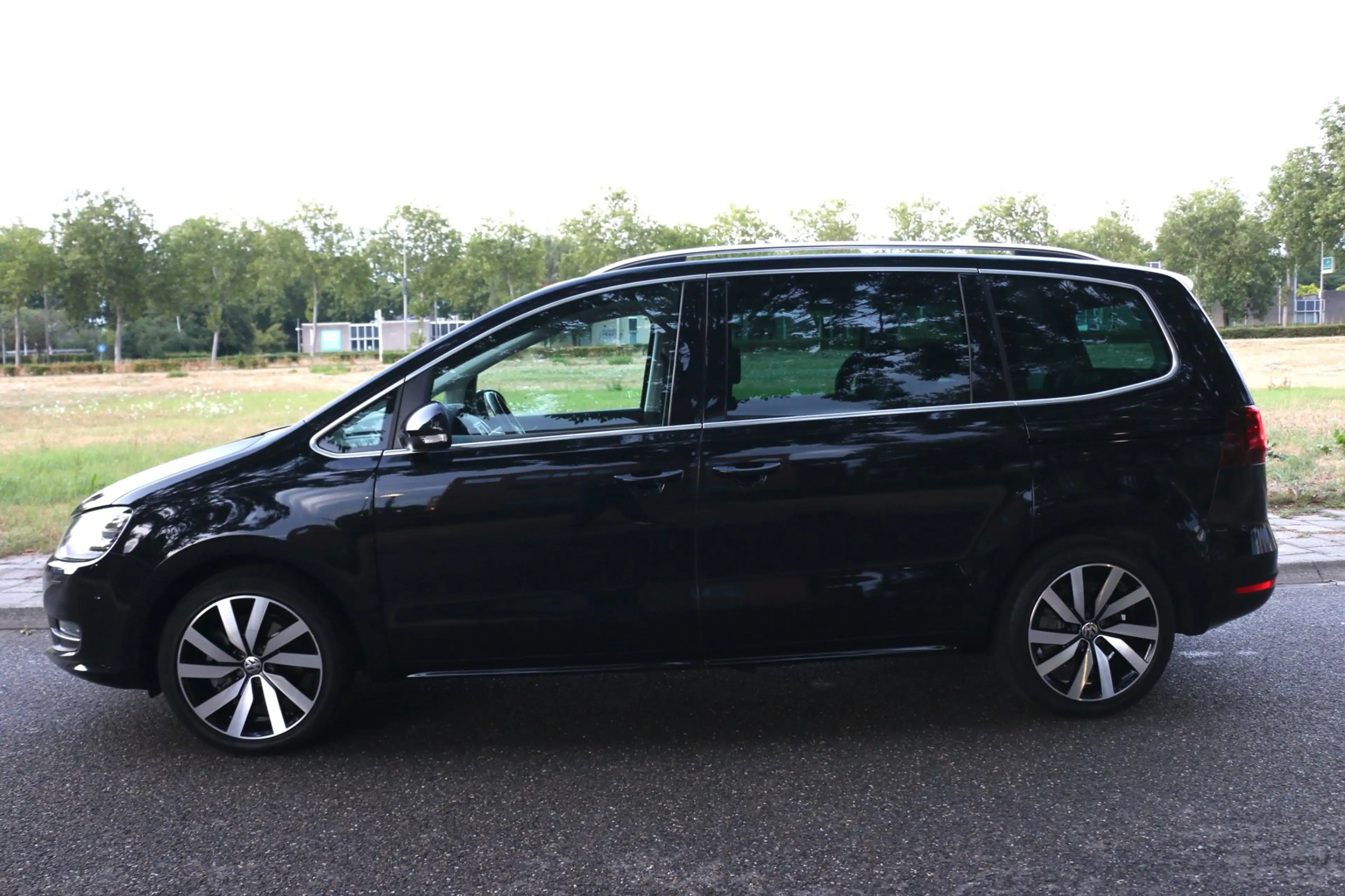 Volkswagen Sharan 1.4 TSI Highline 7-persoons Fully Loaded alle dank — photo 15