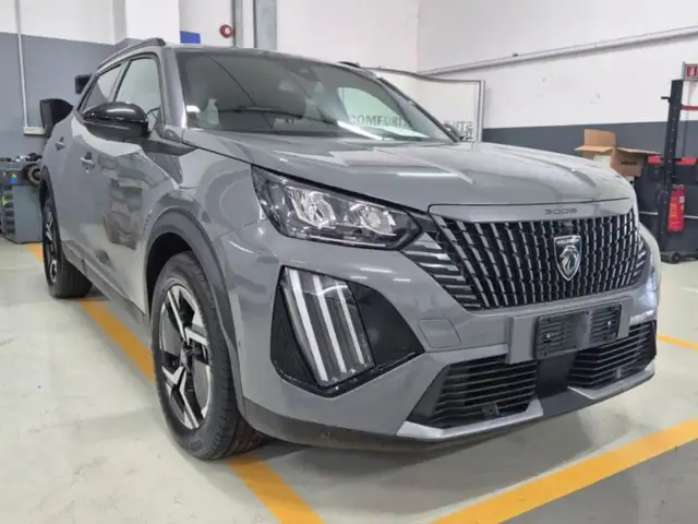 Peugeot 2008 PureTech 130 S&S EAT8 Allure