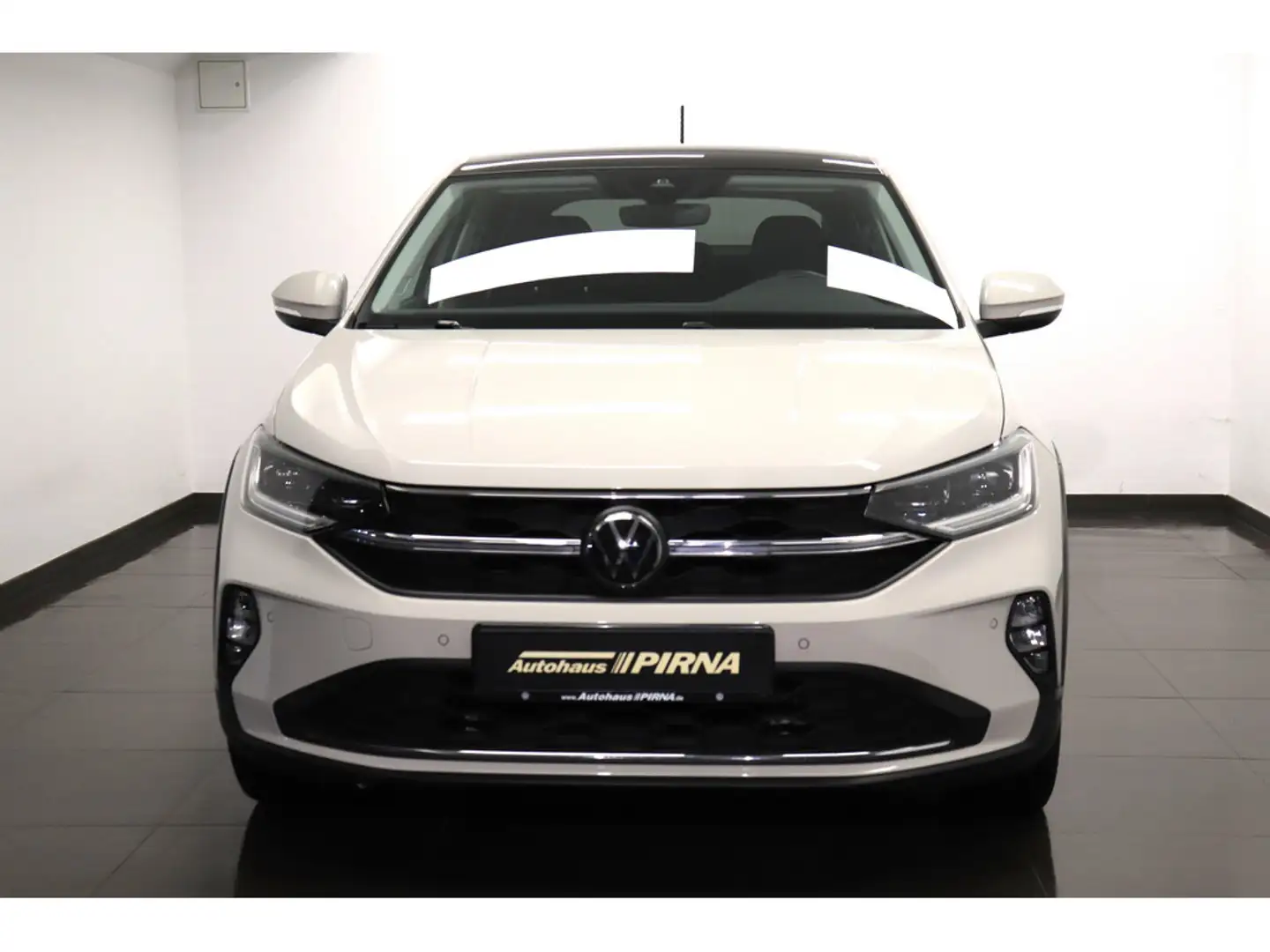 Volkswagen Taigo 1.0 TSI Style Panorama Matrix Kamera Grau - 2