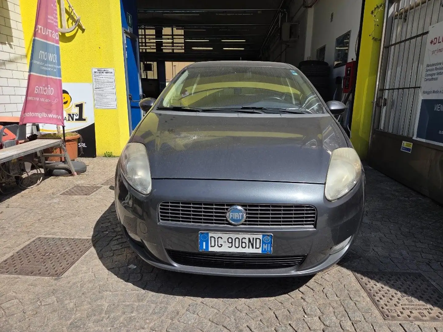 Fiat Grande Punto 1.4 5 porte ACTIVE NEOPATENTATI Grau - 2