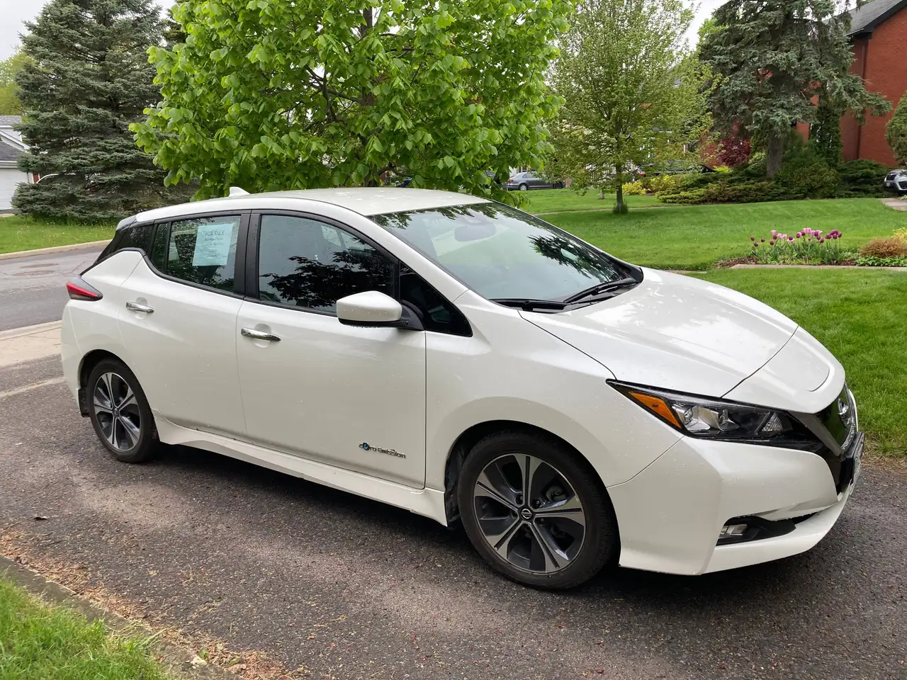 Nissan Leaf снимка Nissan Leaf