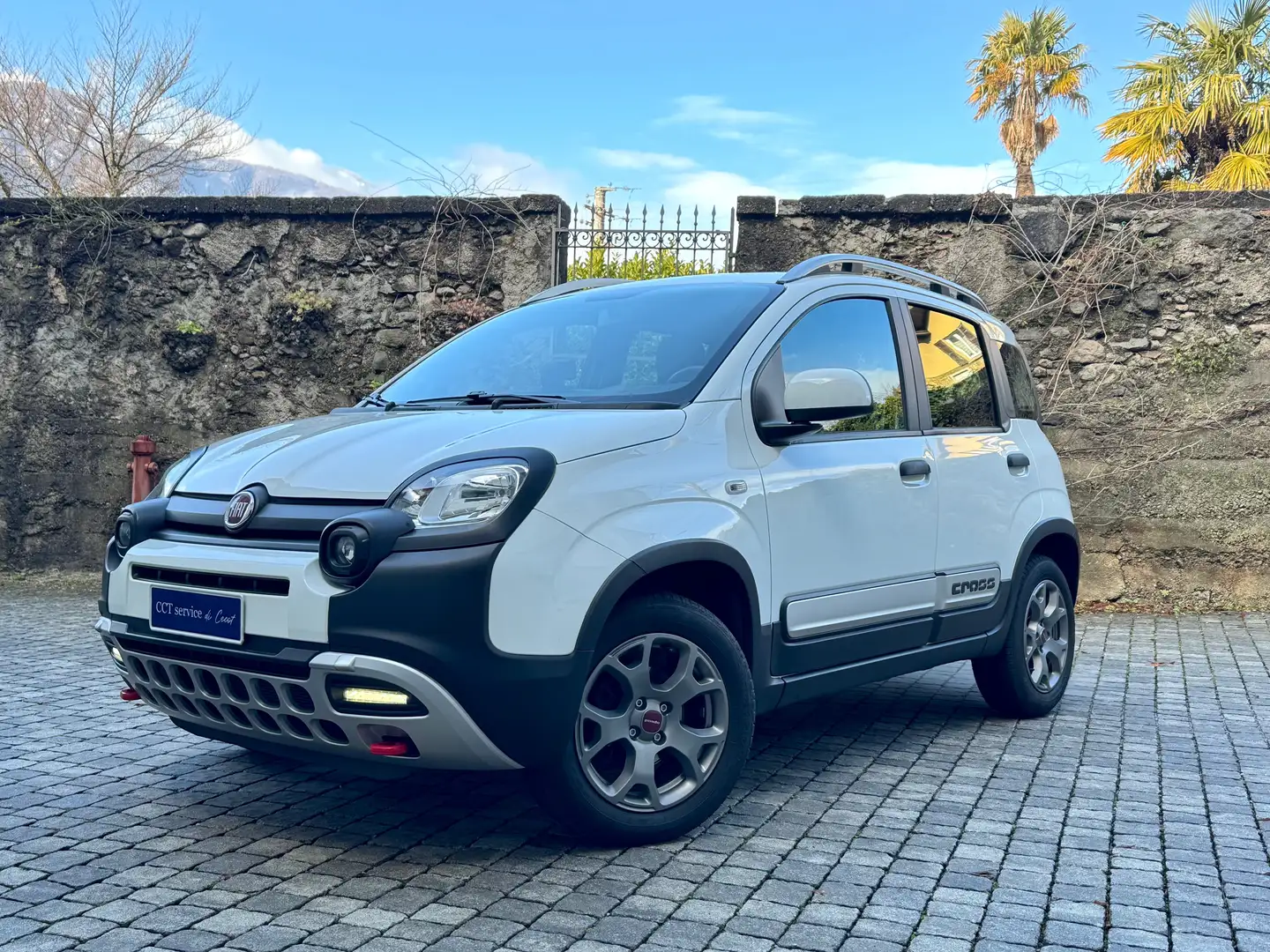 Fiat Panda 1.0 City Cross Plus Hybrid Bianco - 1