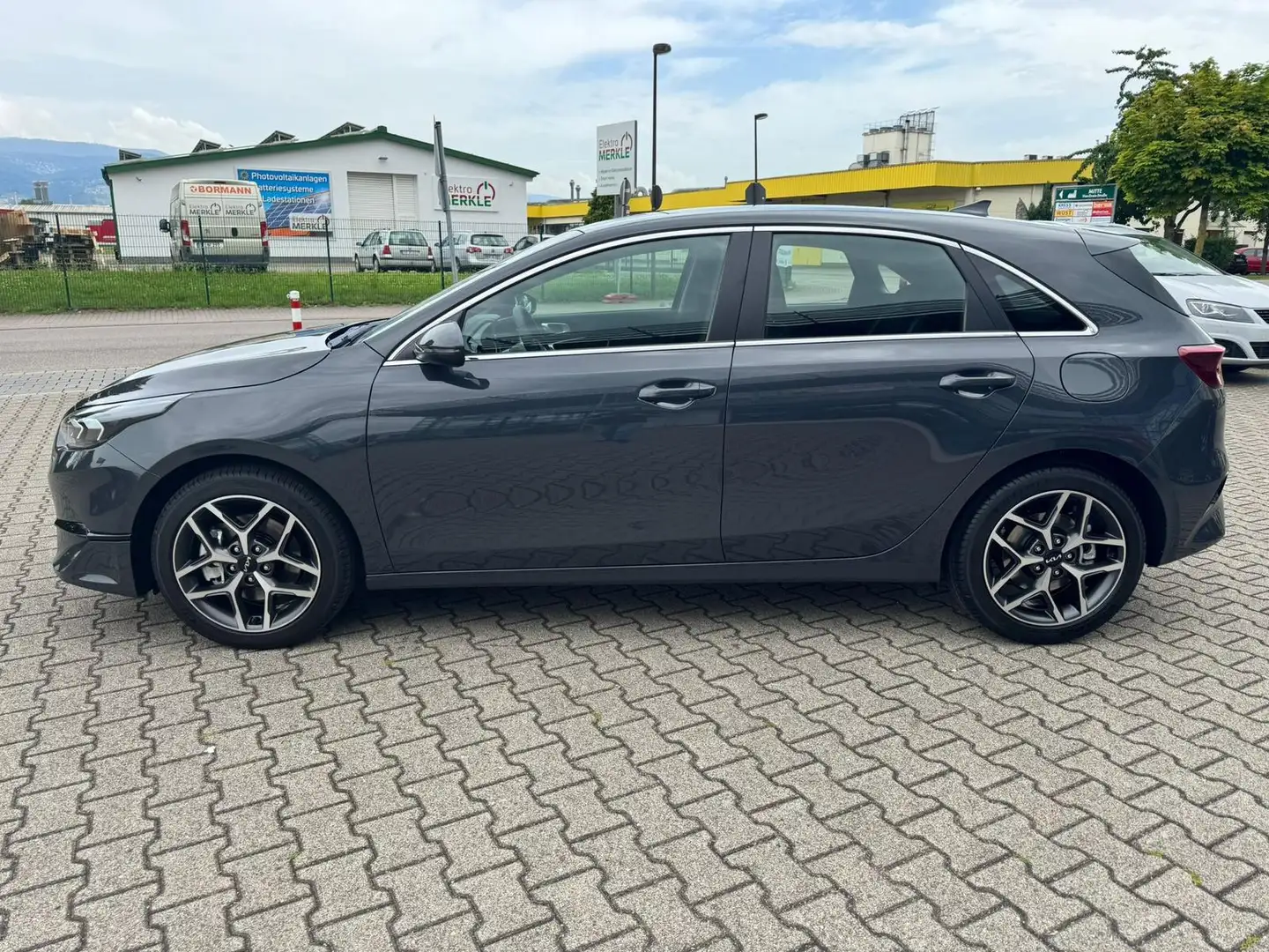 Kia Ceed / cee'd 1.5 T-GDI Spirit MJ25 LED*Navi*ACC*JBL*DAB Gris - 2
