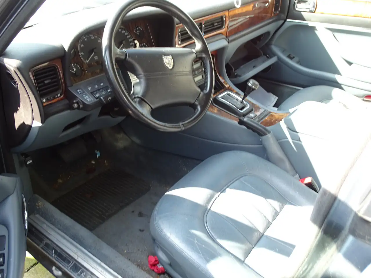 Jaguar XJ6 3.2 XJ Automatik, Leder zum Ausschlachten, foto 4