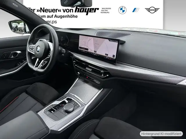 BMW 3 Series view 4