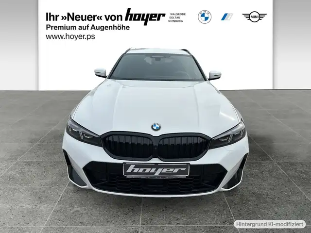 BMW 3 Series view 12