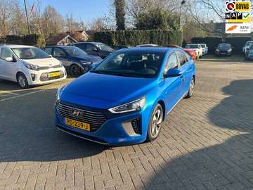1.6 GDi Comfort , hybride , navigatie , camera 47.