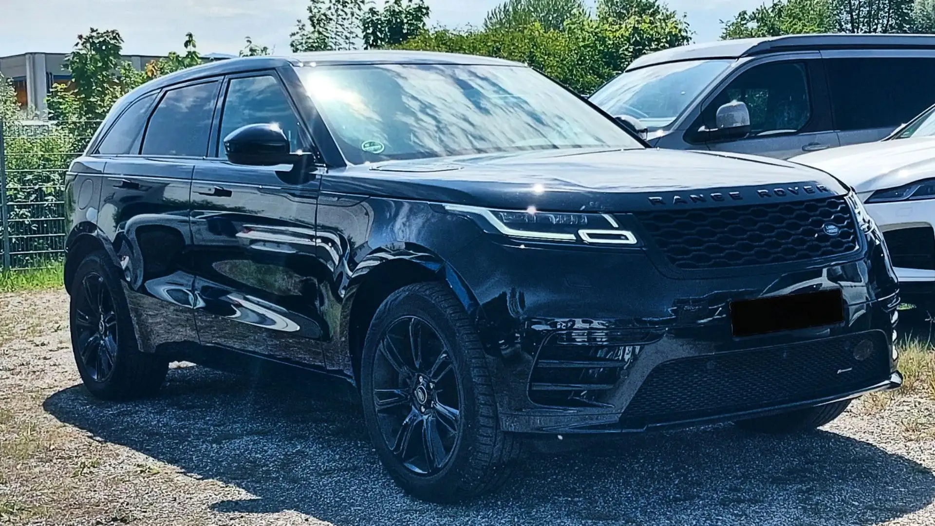 Land Rover Range Rover Velar R-DYNAMIC S RFKMRA+P-DACH+AHKP Noir - 1