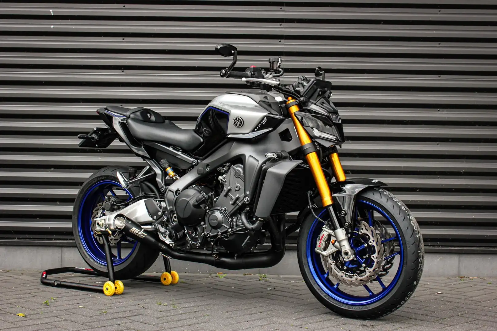 Yamaha MT-09 Tour SP ABS 119PK 2025 / 906KM / DEMO / COMPLETE D Grijs - 2