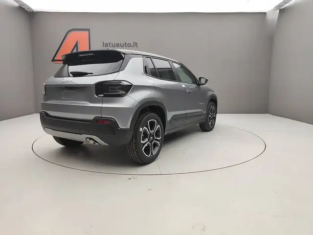 Jeep Avenger view 8