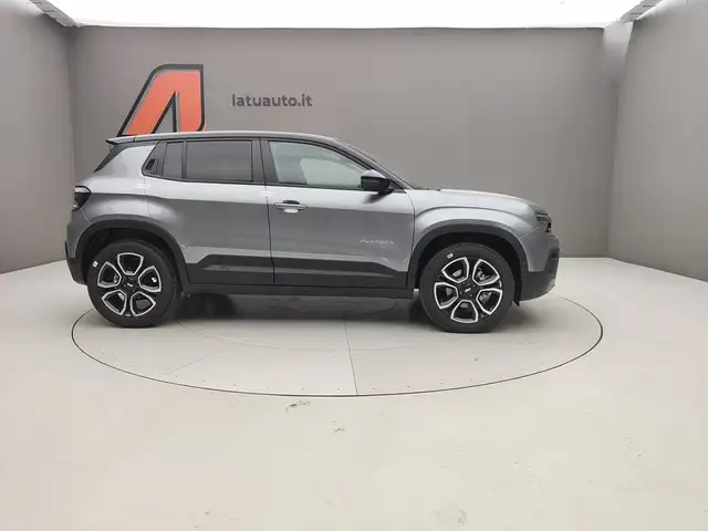 Jeep Avenger view 6