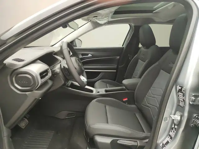 Jeep Avenger view 11