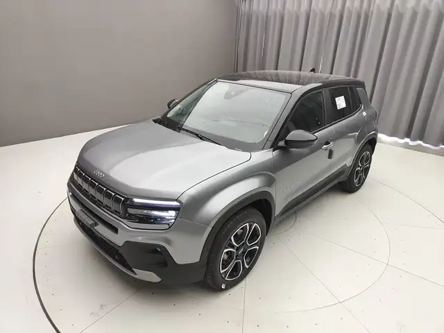 Jeep Avenger view 2