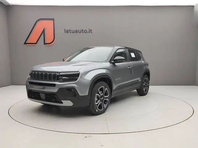 Jeep Avenger view 3