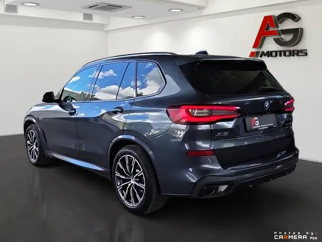 BMW X5 Xdrive45e view 8