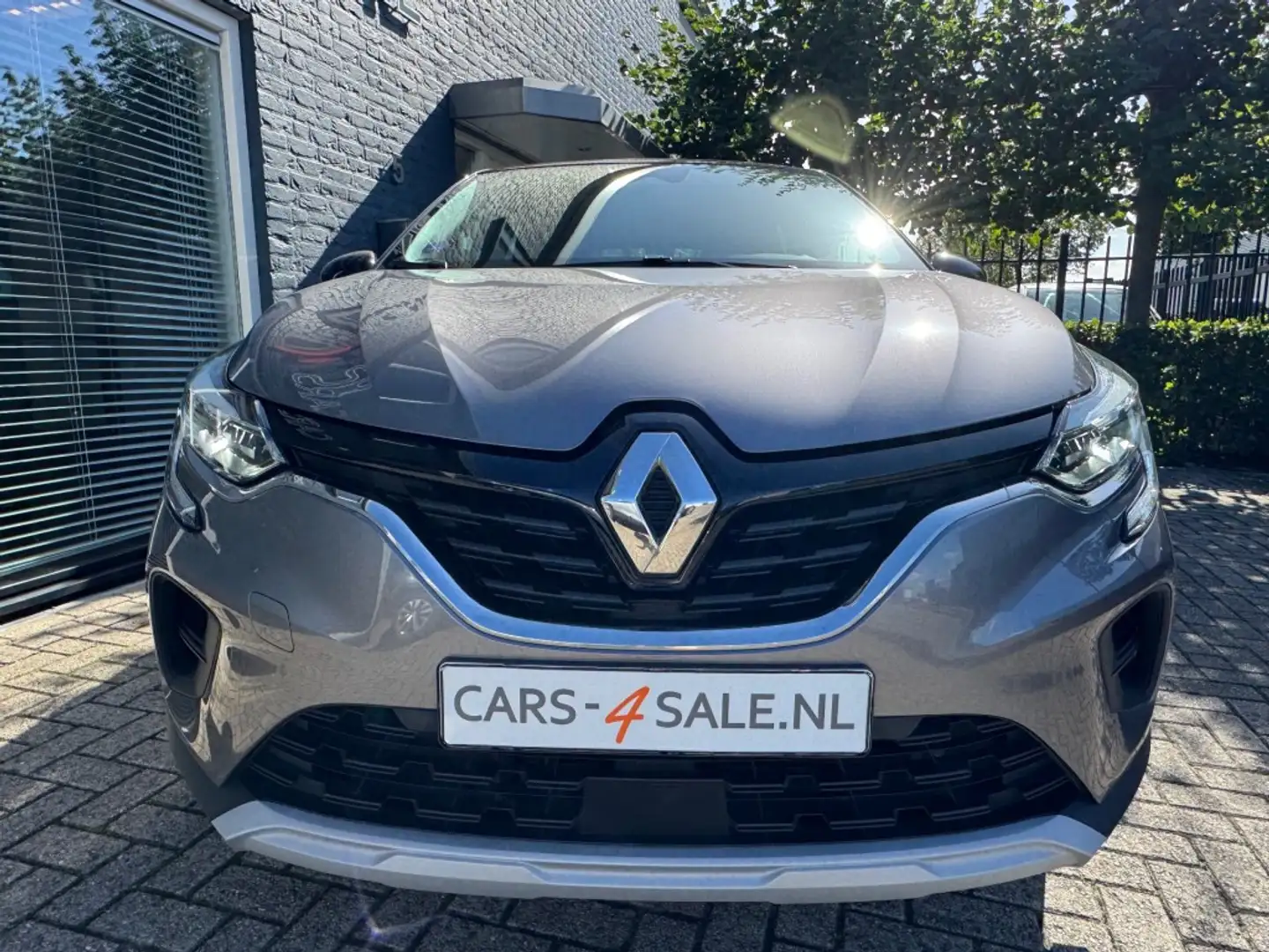 Renault Captur 1.0 TCE Business Zen + ECC + Led + Navi + pdc - 08 Grau - 2