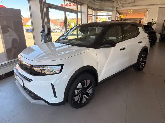 Opel Frontera GS 1.2 Navi,LED,SHZ,LHZ,Kamera,PDC,Alu,Carpay,DAB+