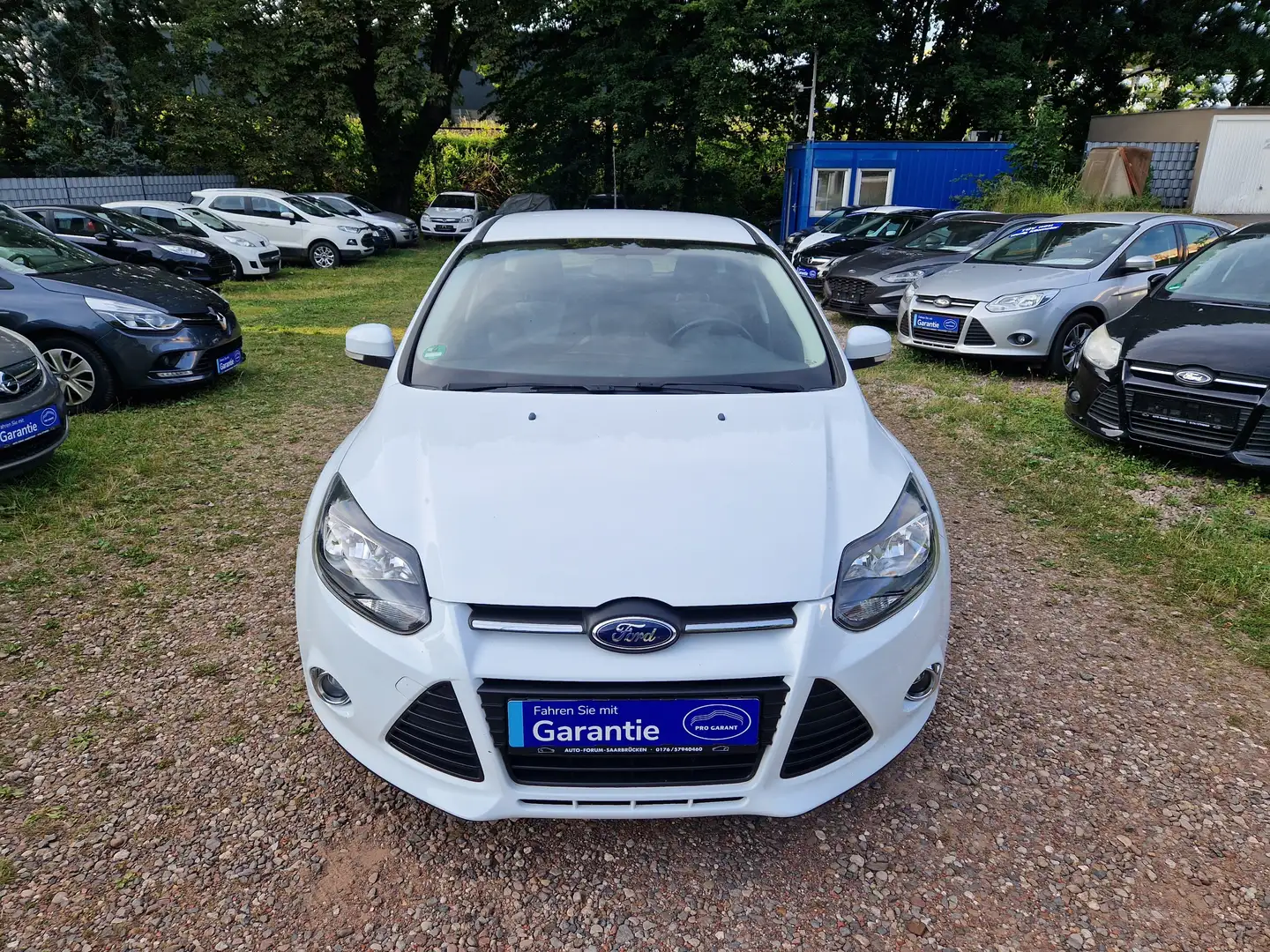 Ford Focus 91Tkm Sitzhzg Navi Scheckh ESP 16" PDC Weiß - 2