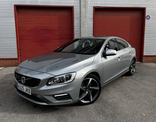 Volvo S60 D4 R-Design Momentum Aut. 190