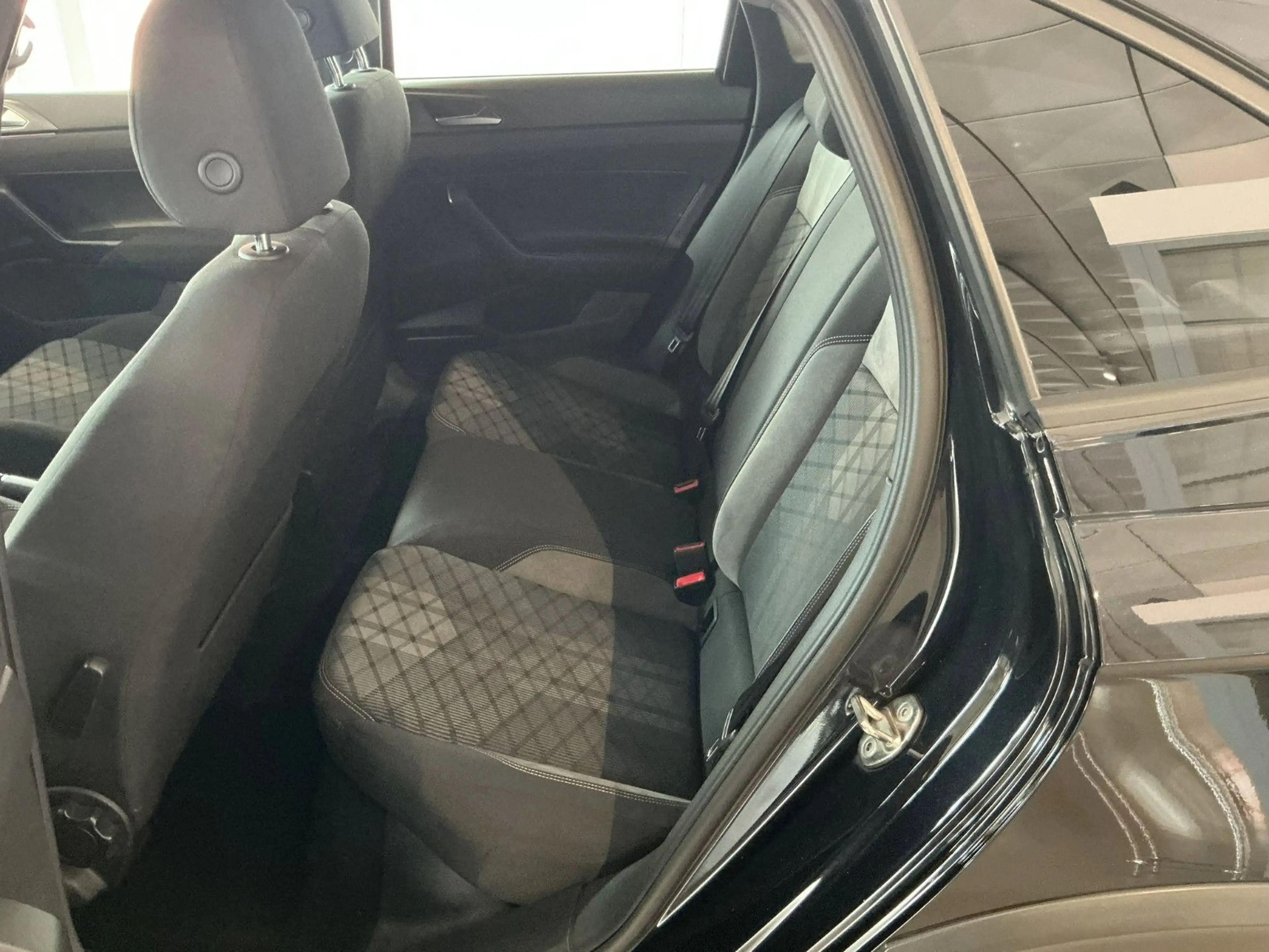 Volkswagen Taigo 1.0 TSI R-Line DSG | IQ.LIGHT | ACC | Sitz — photo 14
