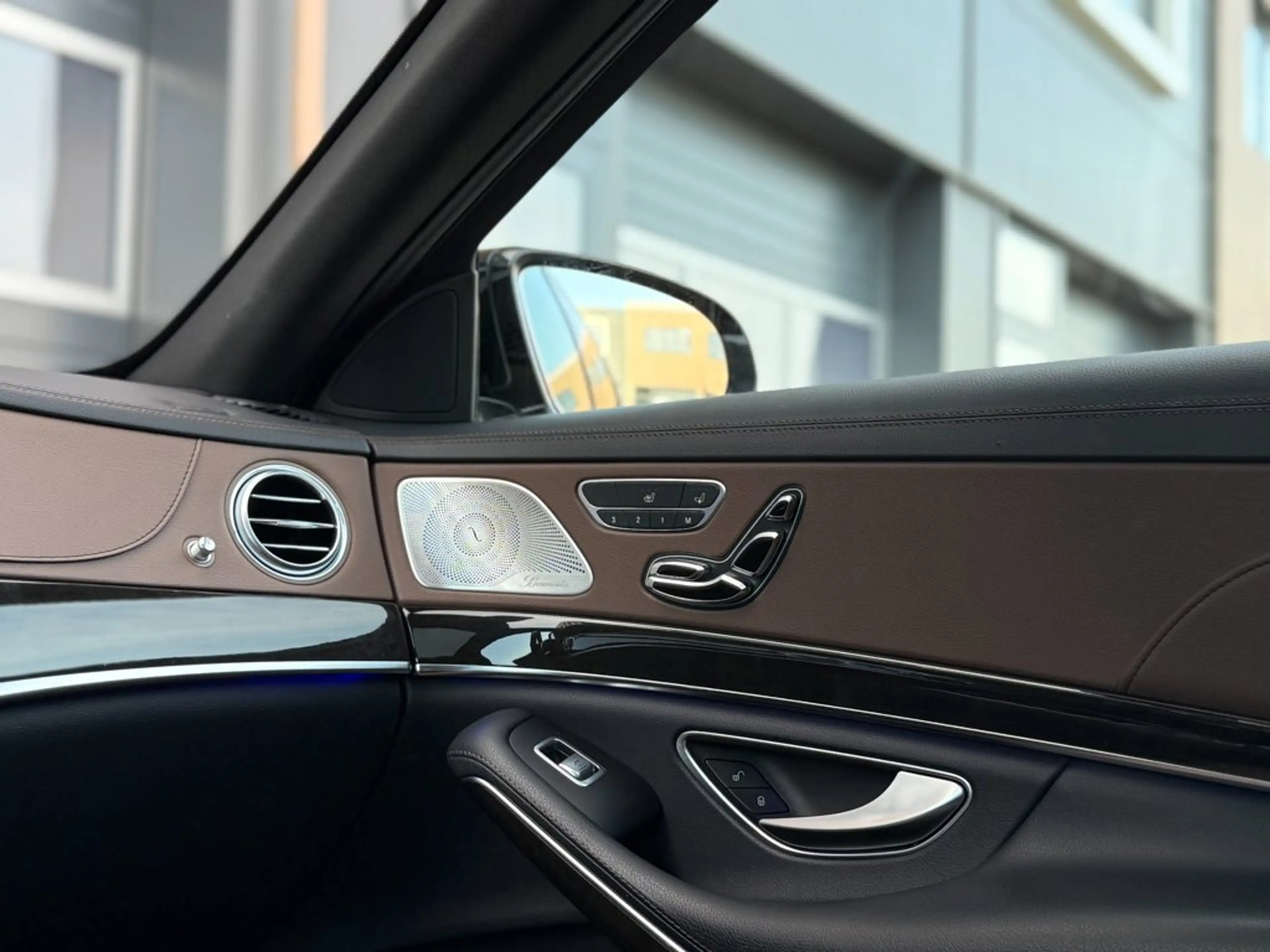 Mercedes-Benz S 350 4M / AMG LINE / HUD / MASSAGE / MEMORY / 360* Came — photo 12