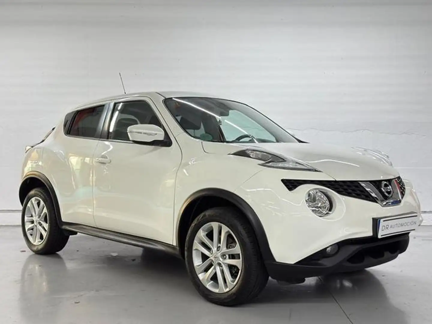 Nissan Juke 1.2 DIG-T N-Connecta 4x2 115 Blanco - 1