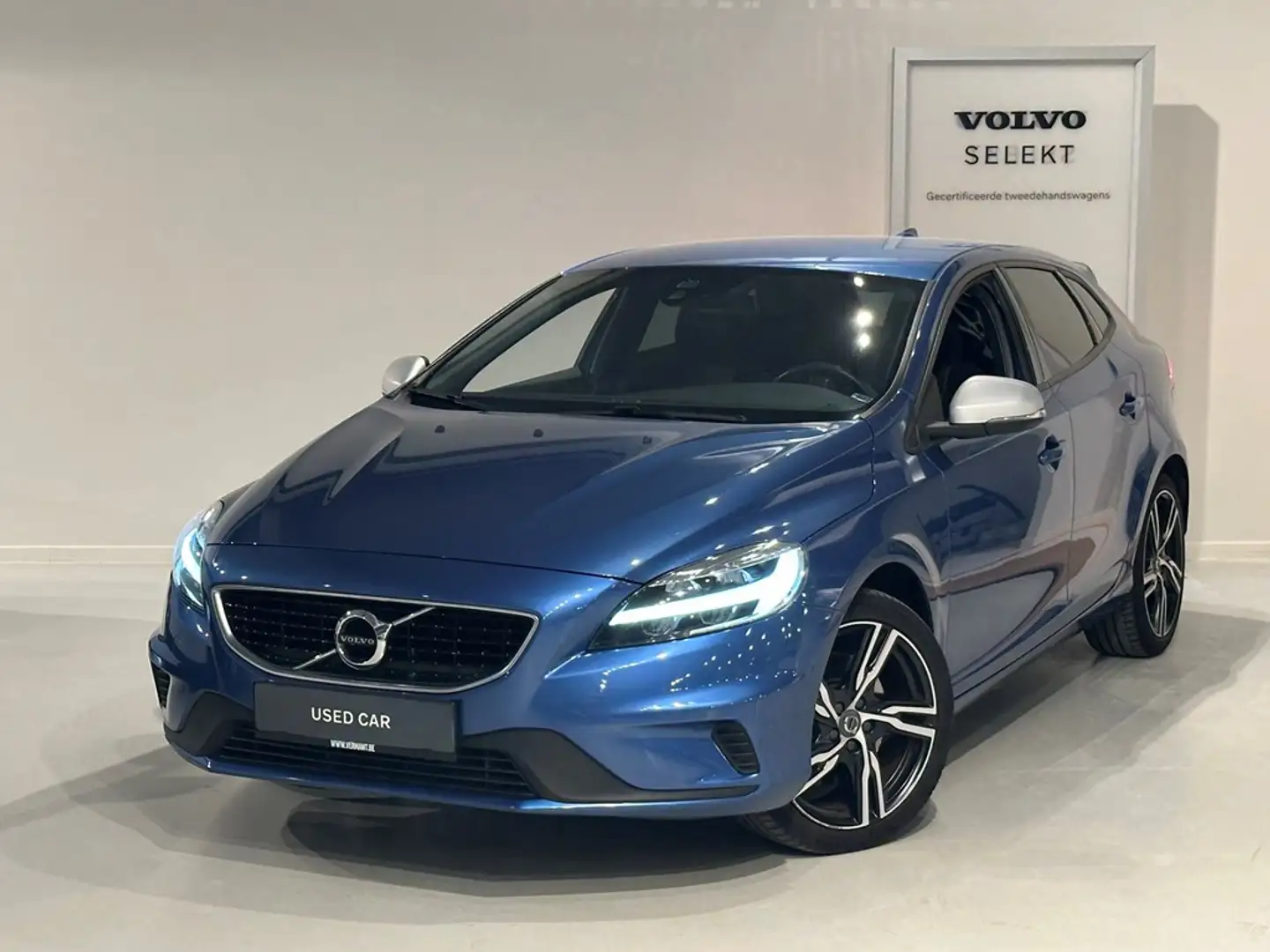 Volvo V40 D3 R Design Niebieski - 1
