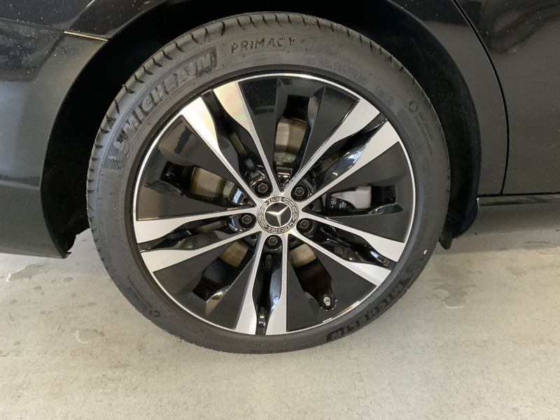 Mercedes-Benz C 400 C 400 e 4M AVANTGARDE Pano LED DISTRO 360° Burm — photo 8