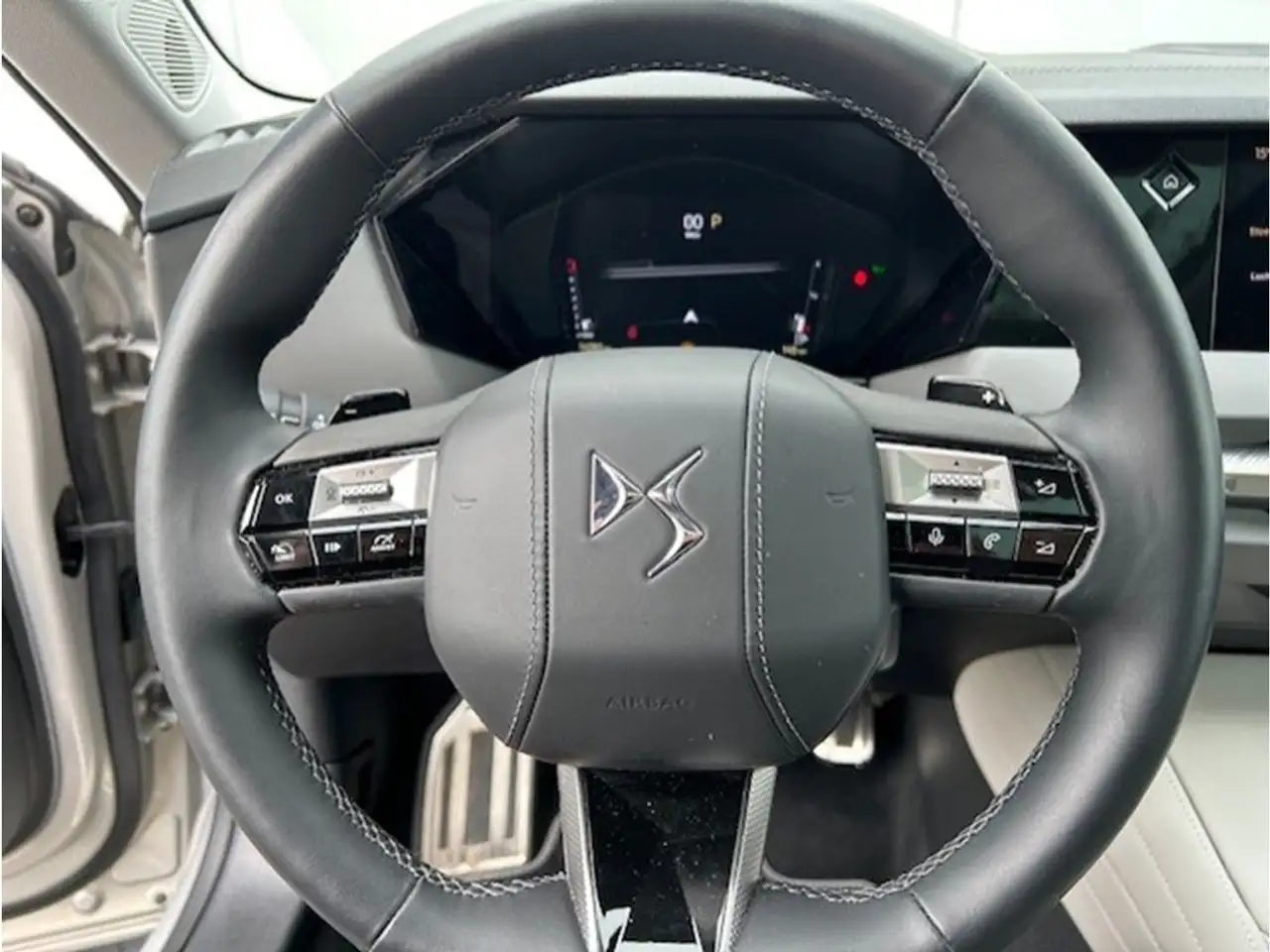 DS Automobiles DS 4 PureTech Esprit De Voyage AUT 11