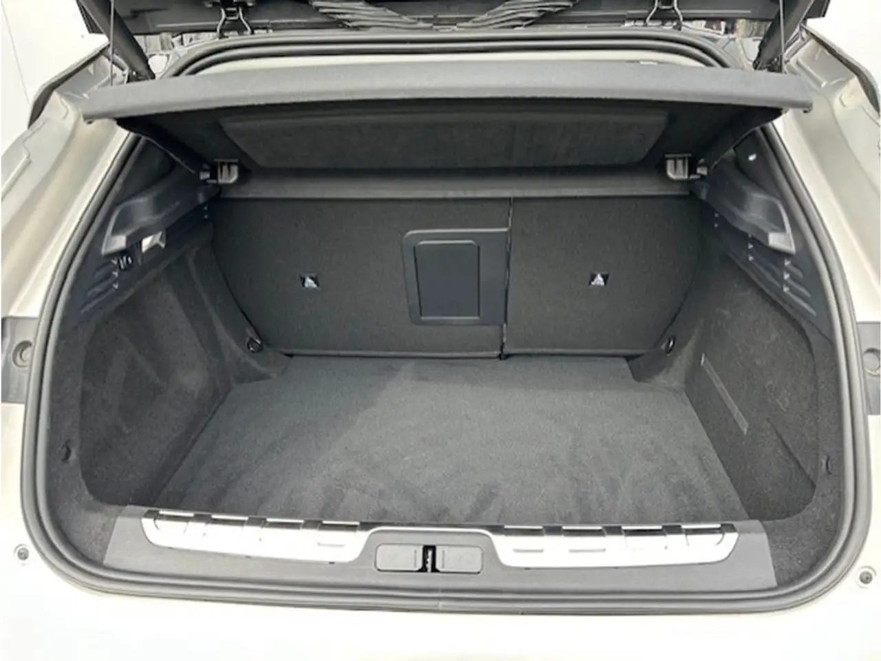 DS Automobiles DS 4 PureTech Esprit De Voyage AUT 9