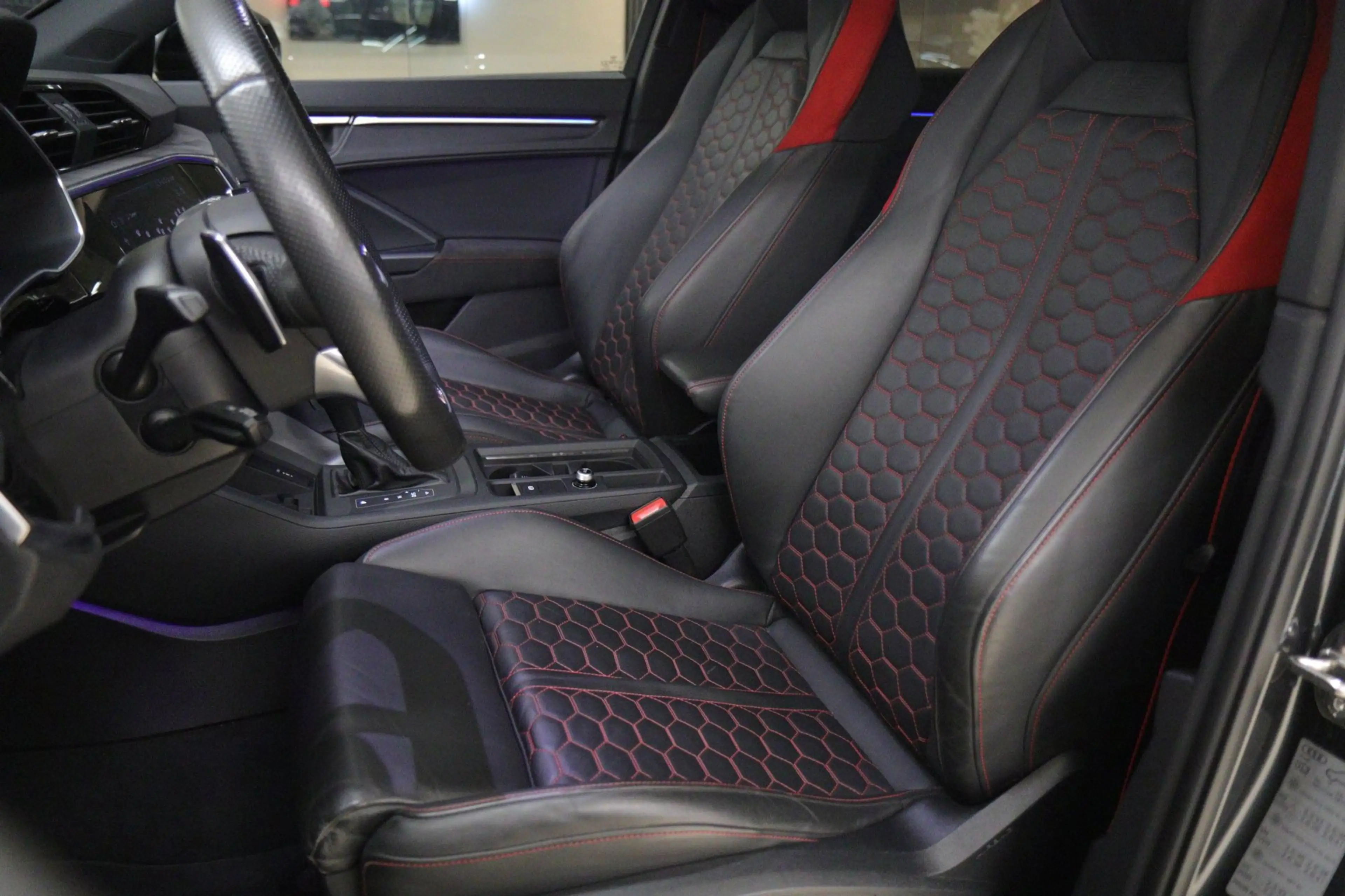 Audi RS Q3 Sportback TFSI Pano/360Cam/Carplay/RSStoelen/Blind — photo 18