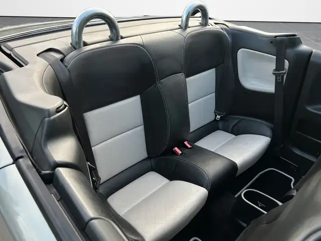 Peugeot 207 CC view 12