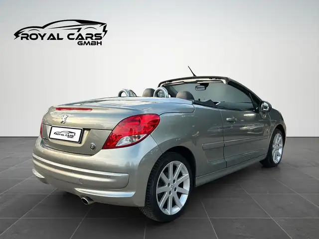 Peugeot 207 CC view 8