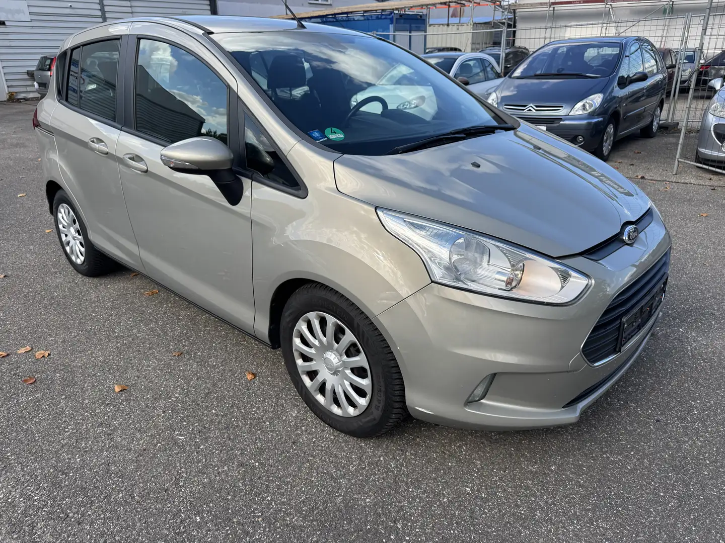 Ford B-Max Trend .Neue inspektion, Neue TÜV Beige - 1