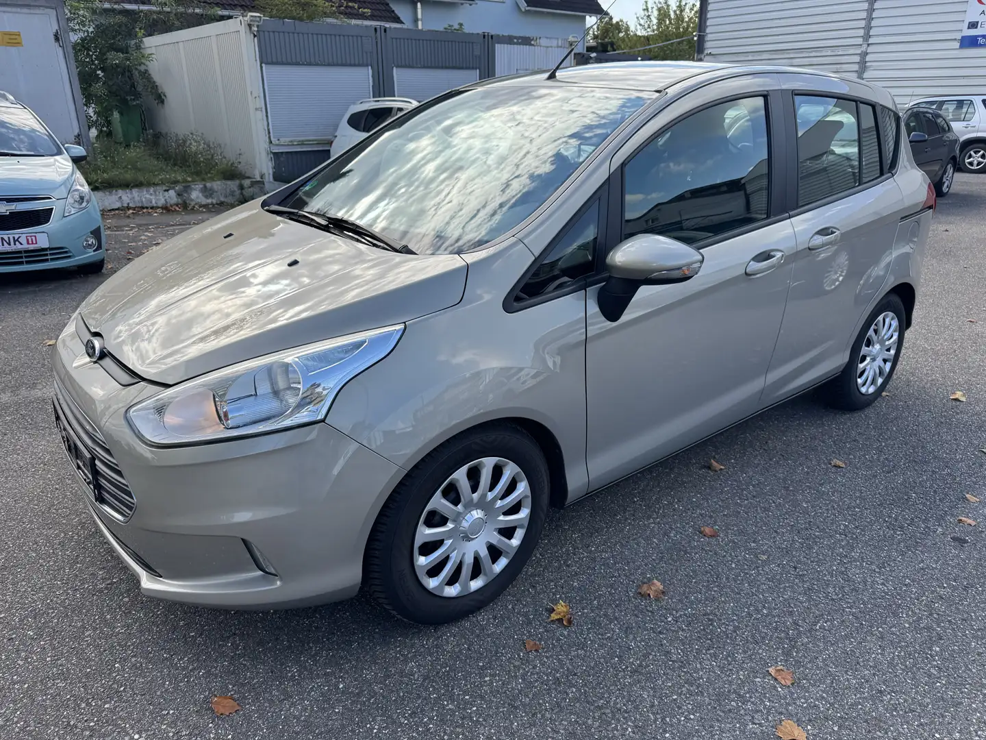 Ford B-Max Trend .Neue inspektion, Neue TÜV Beige - 2