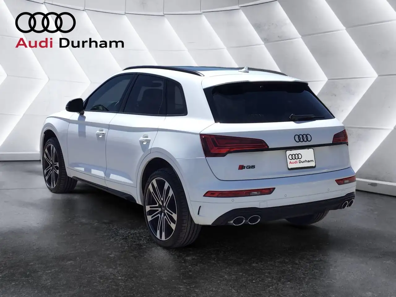 Audi SQ5 снимка Audi SQ5