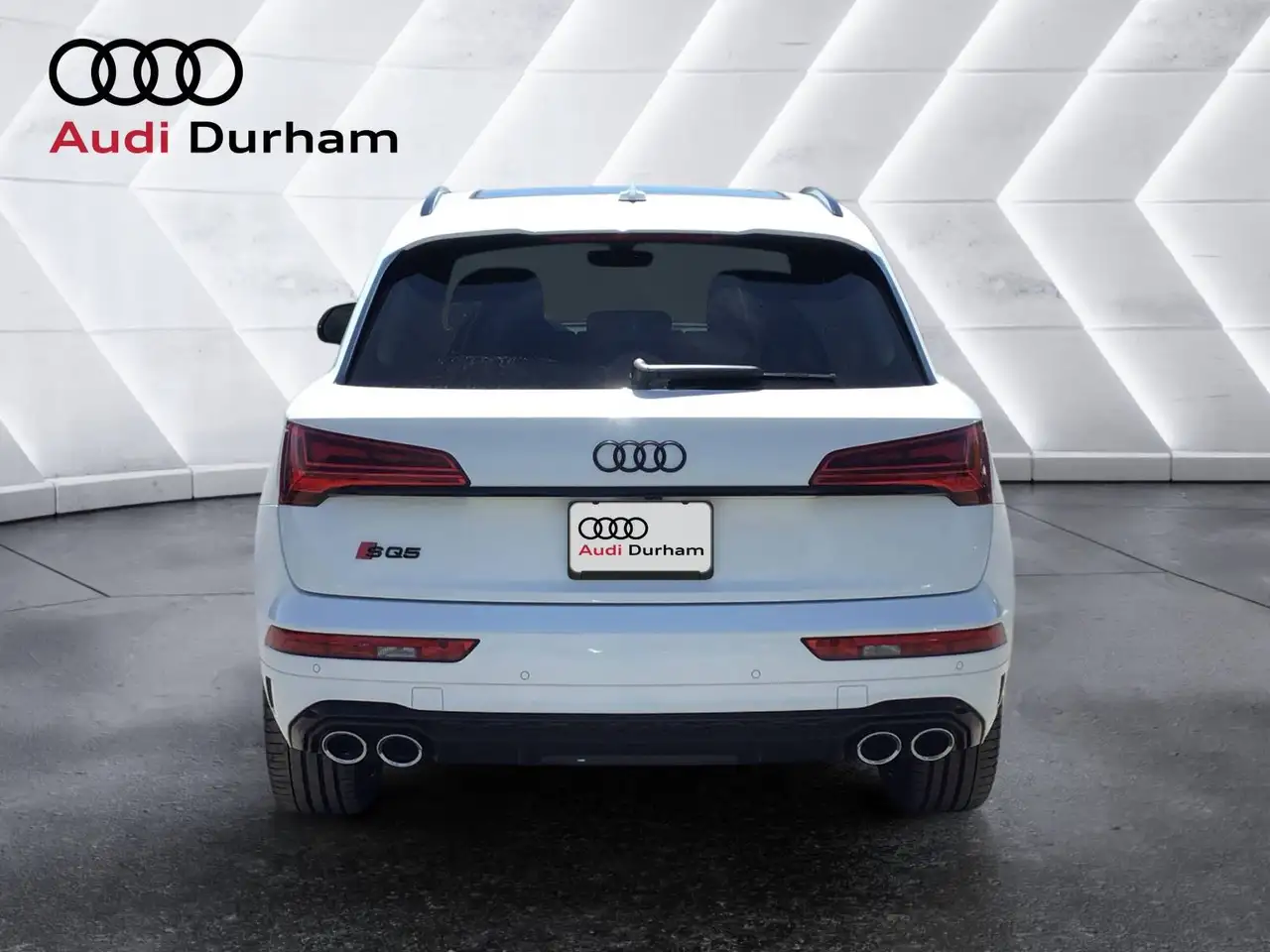 Audi SQ5 снимка Audi SQ5