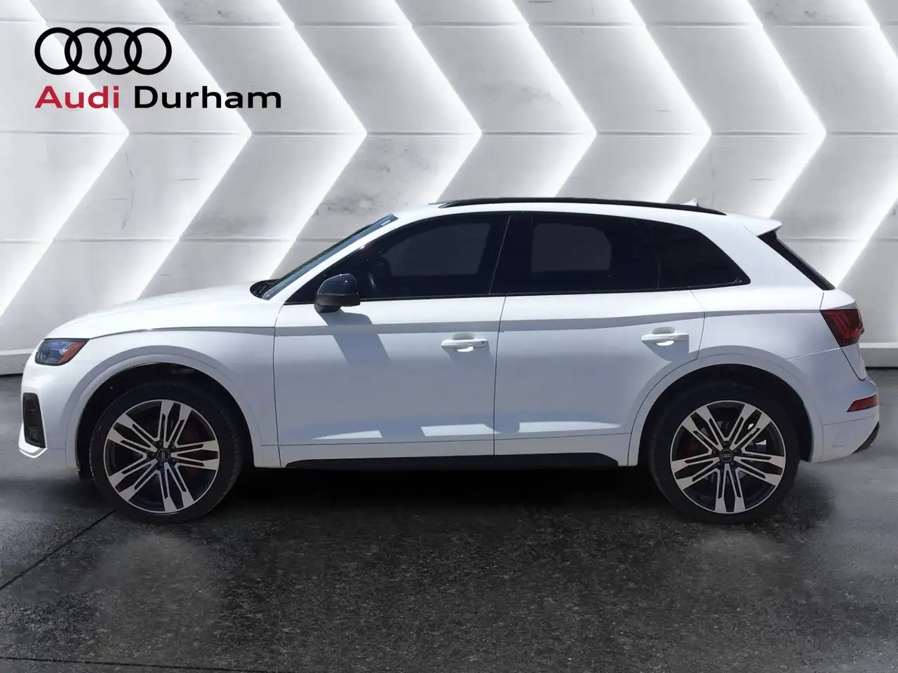 Audi SQ5 снимка Audi SQ5