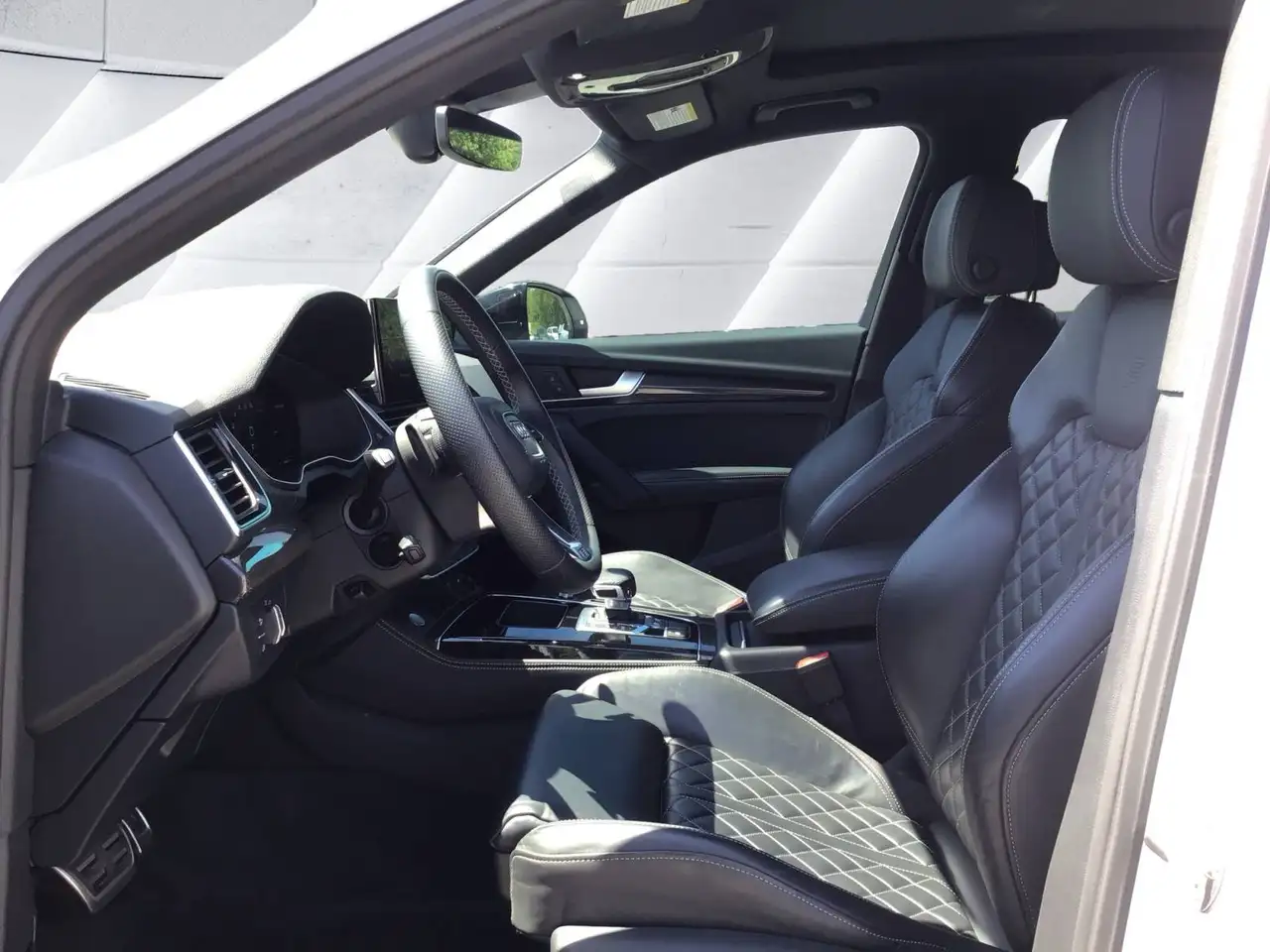 Audi SQ5 снимка Audi SQ5