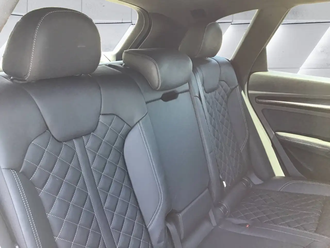 Audi SQ5 снимка Audi SQ5