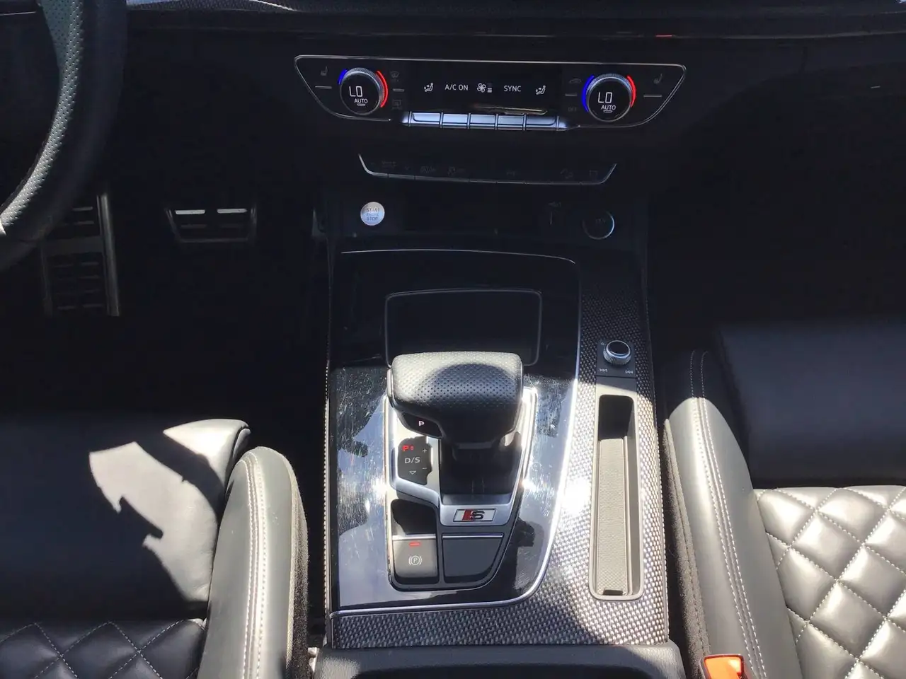 Audi SQ5 снимка Audi SQ5