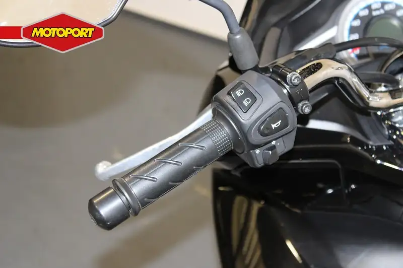 Honda PCX 150 - foto 8