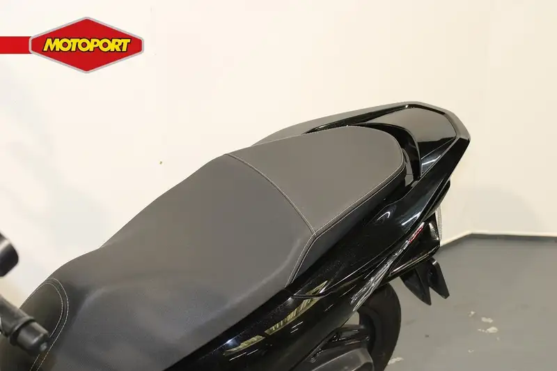 Honda PCX 150 - foto 6